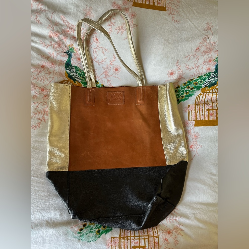 Sseko designs custom bucket bag